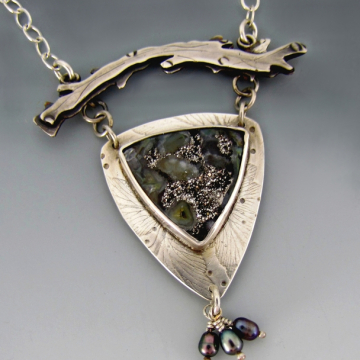 Druzy Branch with fresh water pearls: sold